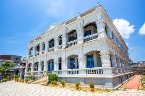 [Recommended in-depth Kinmen sightseeing circle] Kinmen | Golden East Secret Realm One-day Tour | Tianmo Mountain & Boat-shaped Fort & Chen Jinglan Mansion | Departing from Kinmen City