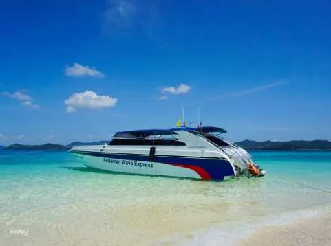 Speedboat Transfer Service: Phuket to/from the Phi Phi Islands | Thailand