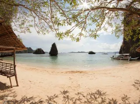 Coron Island Hopping Day Tour A: Kayangan Lake, CYC Beach, Green Lagoon | Philippines