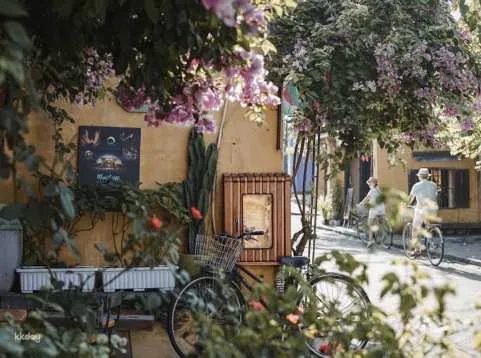 Hoi An Ancient Town & Coffee Tasting Group Tour | Vietnam